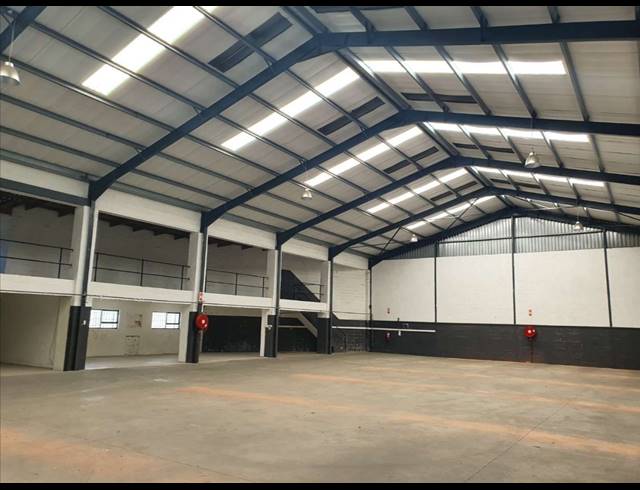 1,190M² WAREHOUSE FOR SALE IN SAXENBURG PARK 2